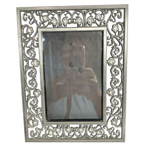 Vintage Cast Iron Metal Scroll Paisley Flower Leaves Photo Picture Frame 4X6"